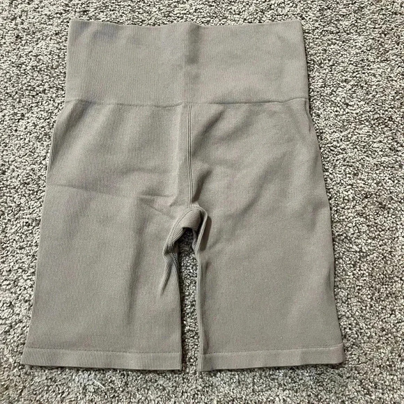 Ryka Womens High‎ Waist Ribbed Workout Seamless Bike Shorts Spandex Booty Lift S - Picture 1 of 8